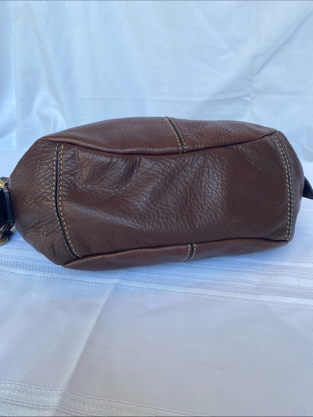 Fossil Classic Brown Leather Hobo Shoulder Bag - Picture 5 of 8